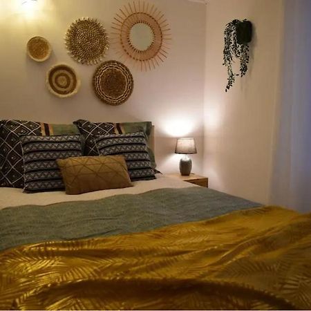 Joli Apartment Proche Du Centre-Ville ポアティエ エクステリア 写真
