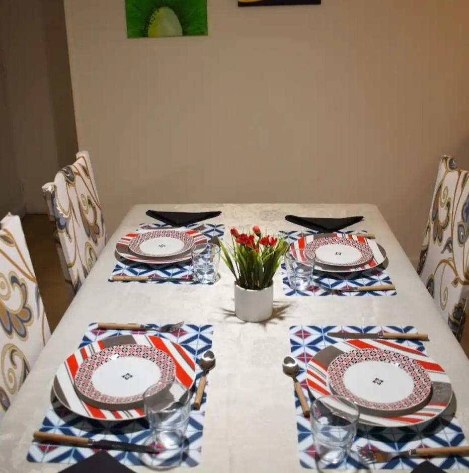 Joli Apartment Proche Du Centre-Ville ポアティエ エクステリア 写真
