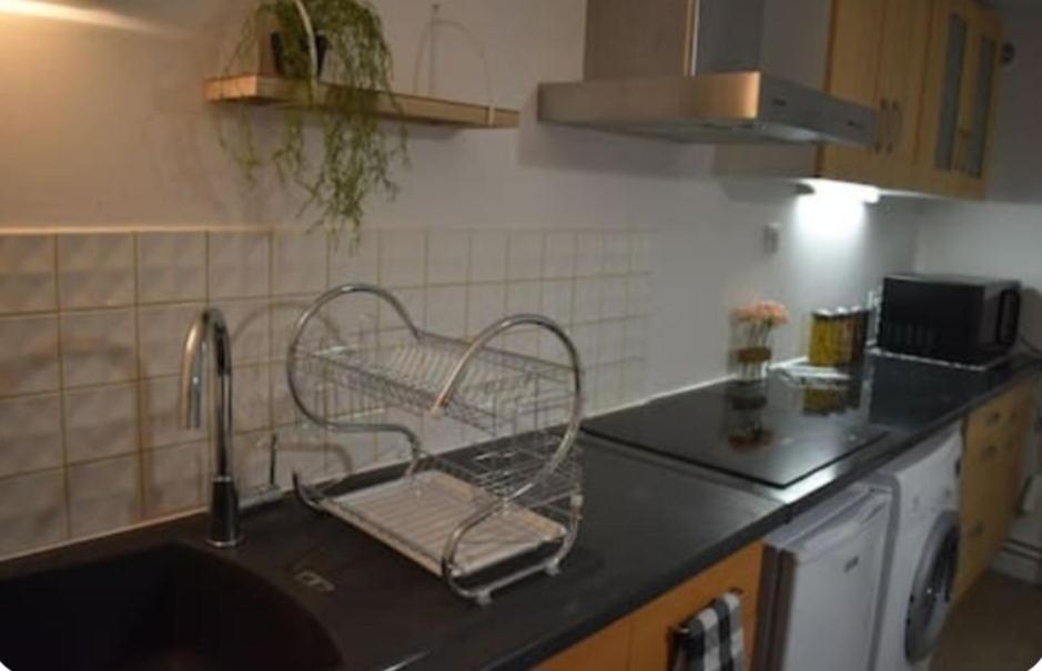 Joli Apartment Proche Du Centre-Ville ポアティエ エクステリア 写真
